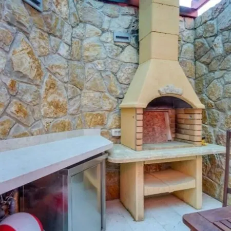 Apartment Lovely House, Near Center, Mali Losinj