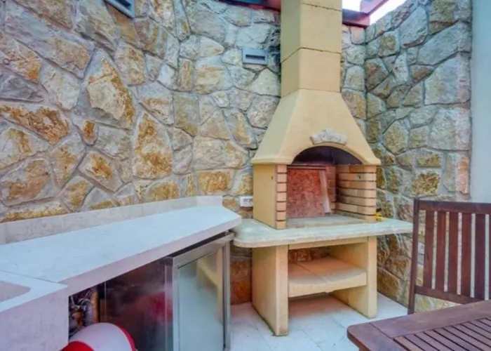 Apartment Lovely House, Near Center, Mali Losinj