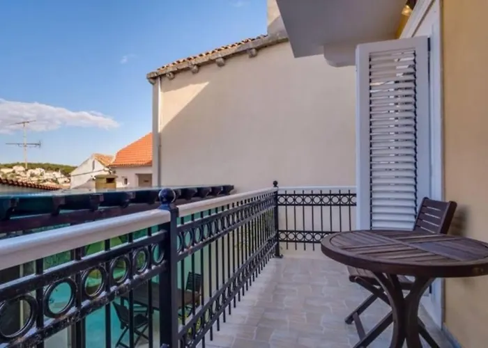 Apartment Lovely House, Near Center, Mali Losinj