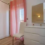 Lovely House, Near Center, Lejlighed