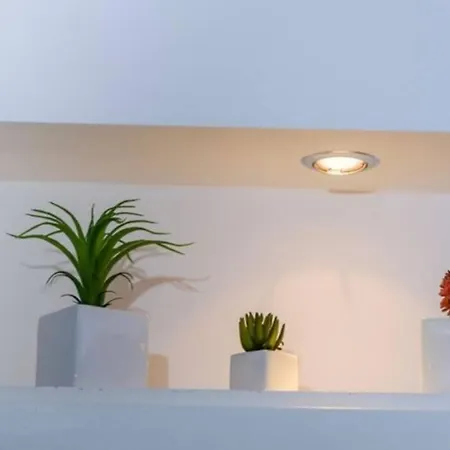 Lovely House, Near Center, 아파트 *